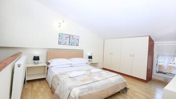 1 camera, ferro/asse da stiro, culla da viaggio, Wi-Fi gratuito