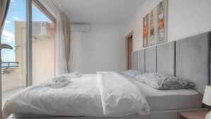 Family Apartment - Sunset Seaview Two Bedroom Apartment (Becici)
