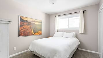 4 slaapkamers, een strijkplank/strijkijzer, wifi, beddengoed