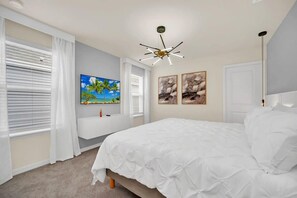 8 chambres, fer et planche à repasser, Wi-Fi, draps fournis