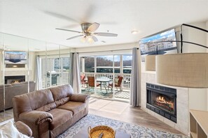TV, fireplace