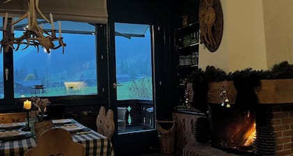 Small but Cosy Chalet With Great Views on Walking Distance From Gstaad Promenade