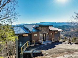 Exterior - Secluded Cabin Getaway: Private Pool, Gym & Views (Sevierville)