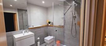 Charming 1-bed Apartment in Newark