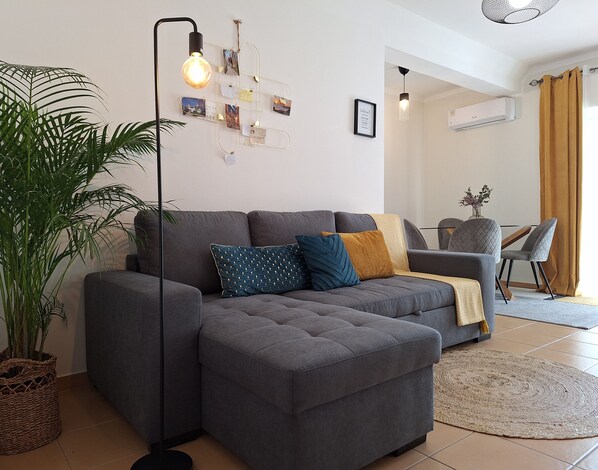 Smart TV - Apartamento Acolhedor em Faro, a Poucos Minutos do Centro e do Barco (Faro)