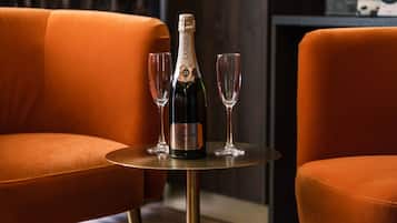 Accessible Luxury Suite | Δωρεάν Wi-Fi, κλινοσκεπάσματα