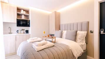 Habitación Premier doble, no fumadores | Wifi gratis y ropa de cama