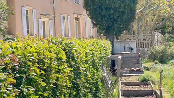 Enceinte de lâhĂ©bergement