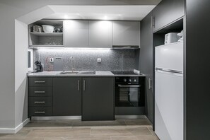 Fridge, microwave, oven, coffee/tea maker - GuestReady - Olivieri's House - 1 (Porto)