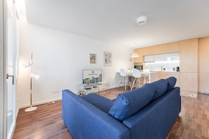 TV - GuestReady - Trendy stay in The Heart of Porto (Porto)