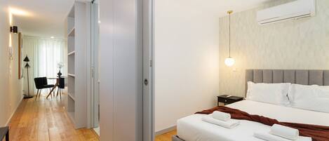 1 bedroom, iron/ironing board, Internet, bed sheets