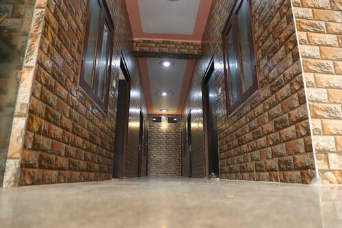 Shri Laddu Gopal Guest House