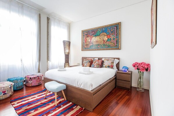 3 bedrooms, desk, iron/ironing board, WiFi