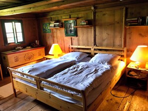 3 bedrooms, iron/ironing board, WiFi, bed sheets - Authentisches Kleines Bauernhaus in Herrlicher Lage (Jochberg)