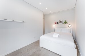 2 bedrooms, iron/ironing board, WiFi, bed sheets - GuestReady - Amazing Apt Near Cedofeita Church (Porto)