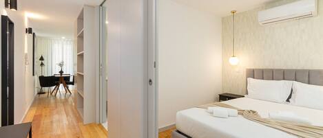 1 chambre, fer et planche à repasser, accès Internet, draps fournis