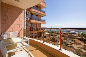 Balcony - Stay Inn on Sayat Nova 40 (Yerevan)