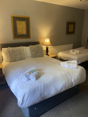 مكواة/لوح كي وواي فاي مجانًا