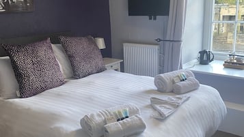 Habitación básica doble | Tabla de planchar con plancha y wifi gratis