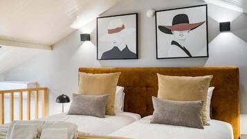 Internet, bed sheets