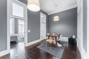 1 habitación, internet y ropa de cama 