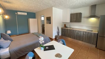 1 bedroom, travel crib, free WiFi, bed sheets