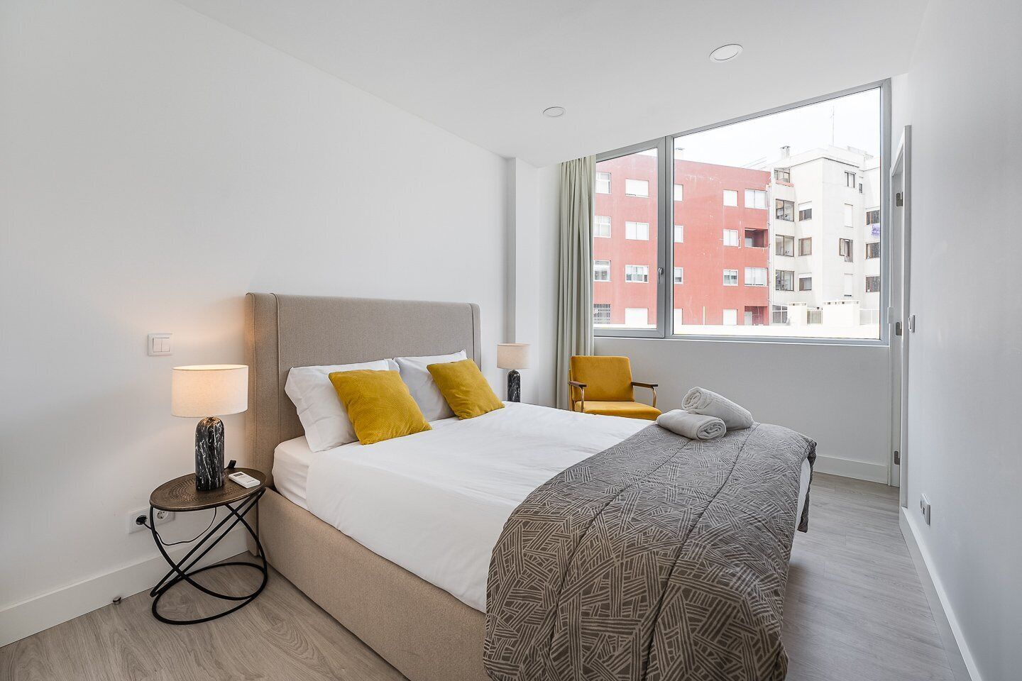 3 間睡房、書桌、熨斗/熨衫板、上網