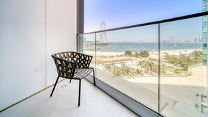 House, Smoking - Classy Address JBR 3BR w Balcony and Beach Access (Dubai)