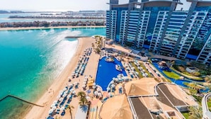 Room - Royal Seaside Retreat w Balcony at the Palm (Dubai)