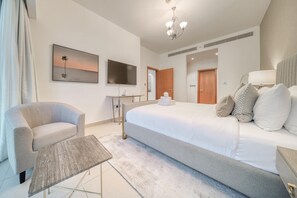 Apartment - Modern Elegance w a New York Edge Difc Apt (Dubai)