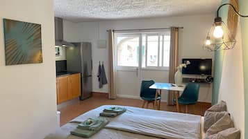 1 bedroom, travel crib, free WiFi, bed sheets