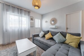 TV - Trendy comfort in Vila Nova de Gaia (Vila Nova de Gaia)