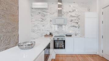 Fridge, microwave, coffee/tea maker