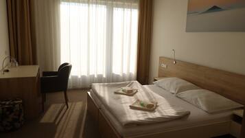 Panoramic Apartment, Multiple Beds, Golf View | Minibar, desk, free WiFi, bed sheets