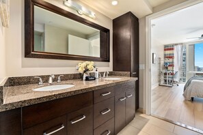 Apartment, 2 Schlafzimmer | Badezimmer