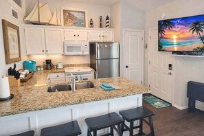 Private kitchen - Oyster Cove 2 Bedroom Condo by RedAwning (Port Isabel)