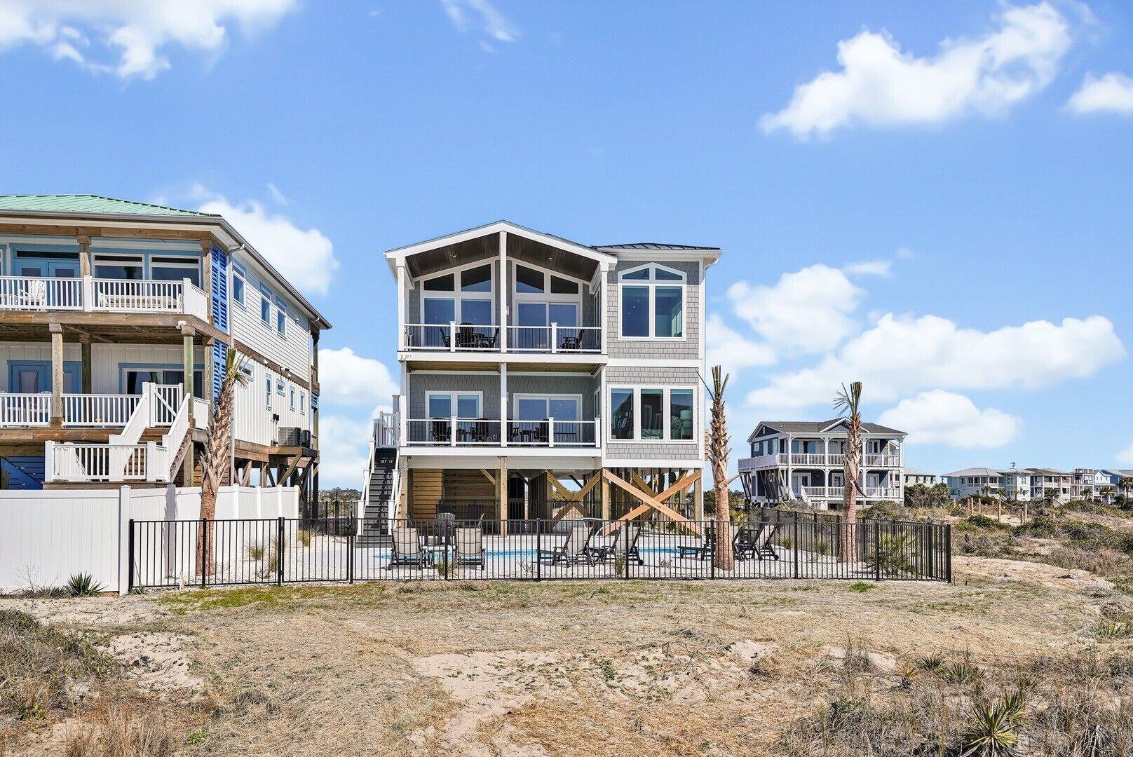 NEW 10BR/9.5BA House, Water Views, Pool, Elevator, Sleeps 26