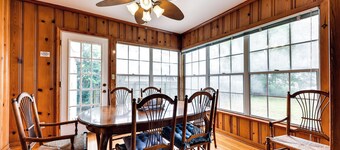 Jacksonville Vacation Home w/ Trout River Access