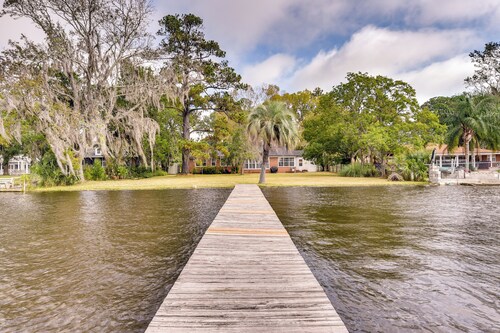 Jacksonville Vacation Home w/ Trout River Access
