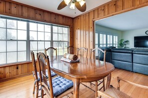 House (3 Bedrooms) | Interior - Jacksonville Vacation Home w/ Trout River Access (Jacksonville)