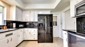 Nhà (3 Bedrooms) | Nội thất