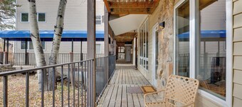 1/2 Mi to Granby Ranch: Townhome w/ Fireplace!