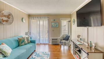 Apartment (2 Bedrooms) | Front of property