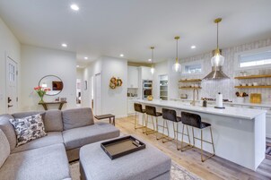 House (2 Bedrooms) | Front of property