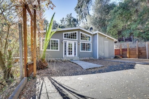 House (3 Bedrooms) | Interior - Peaceful Lower Lake Home ~ 5 Mi to Clear Lake! (Lower Lake)