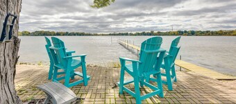 Lakefront Antioch Cottage w/ Dock & Gas Grill!