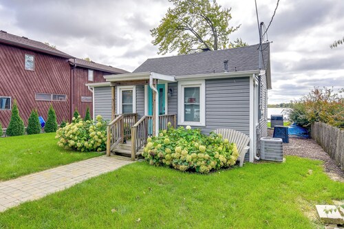 Lakefront Antioch Cottage w/ Dock & Gas Grill!
