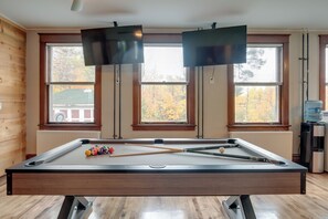 House (5 Bedrooms) | Interior