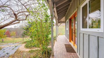 Apartment (0 Bedroom) | Interior