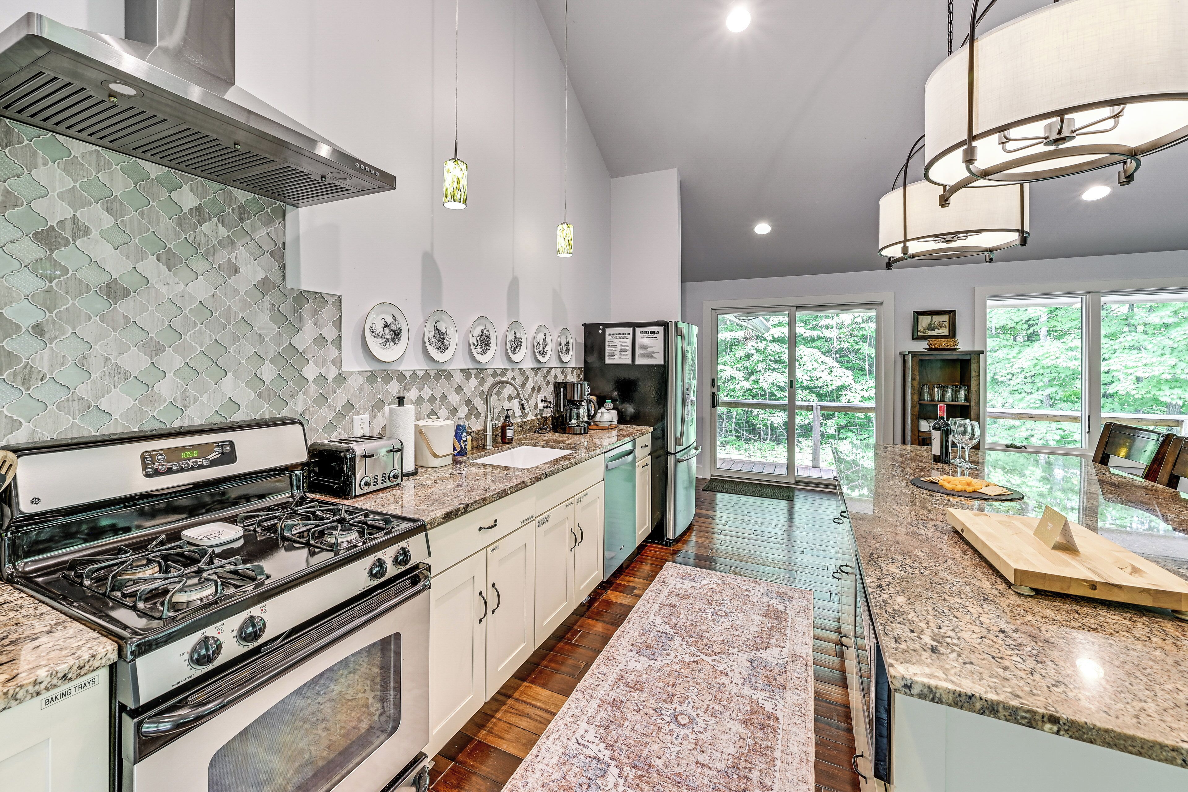 House (4 Bedrooms) | Interior